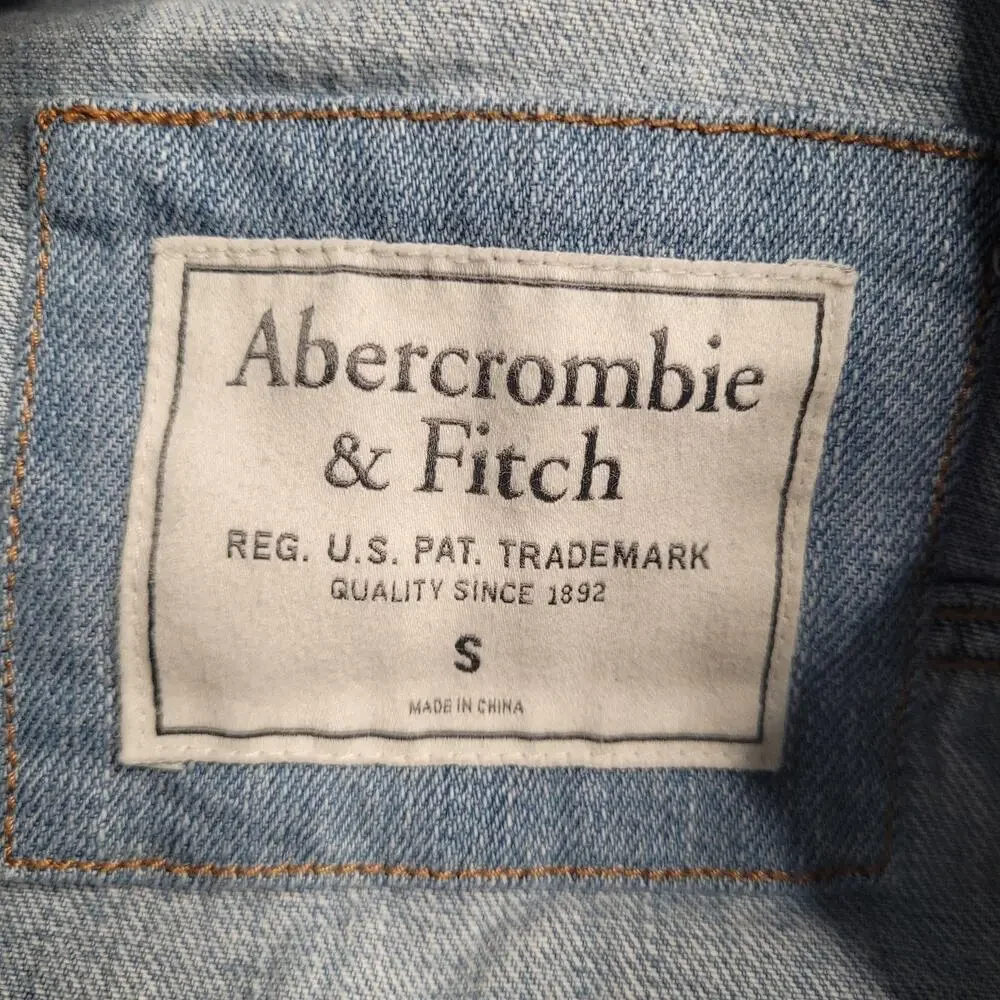 Abercrombie & Fitch Jacket Men Small Blue Denim Hooded Distressed Trucker Casual